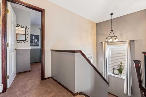 22 Hidden Valley Manor Nw, Calgary, AB 