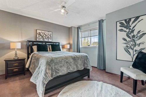 22 Hidden Valley Manor Nw, Calgary, AB 