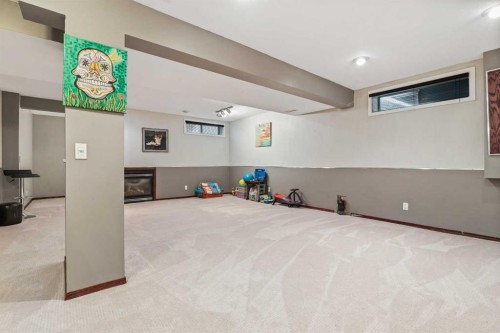 22 Hidden Valley Manor Nw, Calgary, AB 