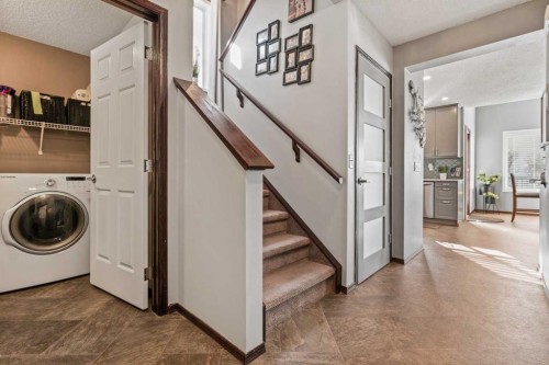 22 Hidden Valley Manor Nw, Calgary, AB 