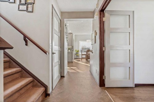 22 Hidden Valley Manor Nw, Calgary, AB 