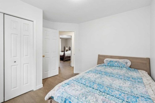 744 Riverbend Drive Se, Calgary, AB - Indoor Photo Showing Bedroom