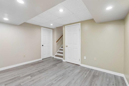 744 Riverbend Drive Se, Calgary, AB - Indoor