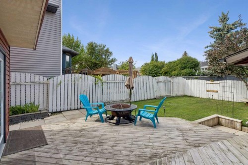 744 Riverbend Drive Se, Calgary, AB - Outdoor With Deck Patio Veranda