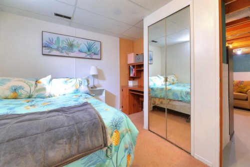 108 Pinecliff Way Ne, Calgary, AB - Indoor Photo Showing Bedroom
