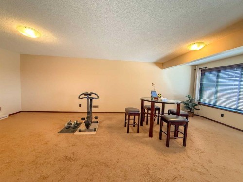 128 Chaparral Valley Drive Se, Calgary, AB - Indoor