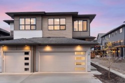 18 Heritage Heath Cochrane, AB T4C 3L3