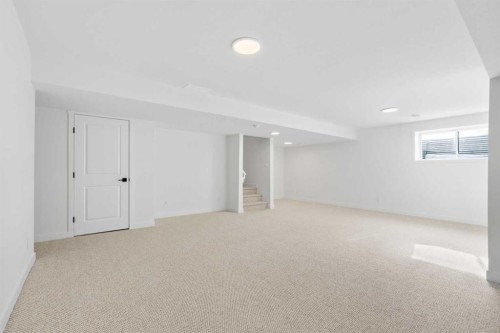 8493 21 Avenue Se, Calgary, AB - Indoor