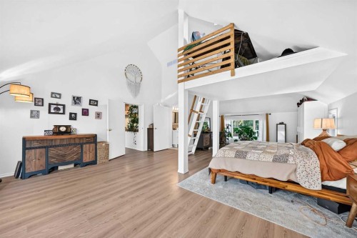 43 New Street Se, Calgary, AB - Indoor Photo Showing Bedroom