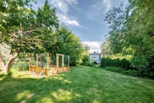 43 New Street Se, Calgary, AB - Outdoor