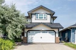 337 Sandringham Court NW Calgary, AB T3K 3V6