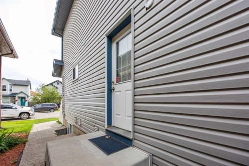 78 Tarington Place Ne, Calgary, AB - Outdoor