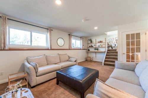 1004 Huntercove Place Nw, Calgary, AB 