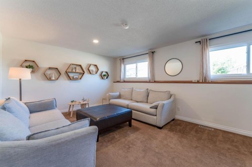 1004 Huntercove Place Nw, Calgary, AB 