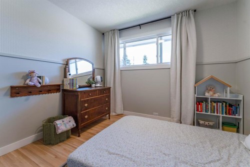 1004 Huntercove Place Nw, Calgary, AB 