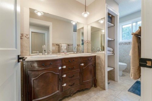 1004 Huntercove Place Nw, Calgary, AB 