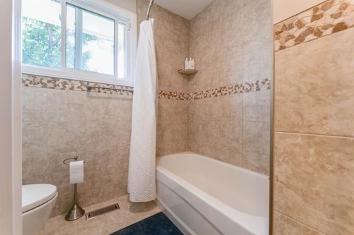 1004 Huntercove Place Nw, Calgary, AB 
