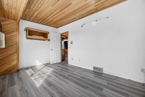 126 Marbrooke Circle Ne, Calgary, AB 