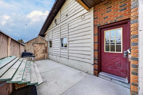 126 Marbrooke Circle Ne, Calgary, AB 