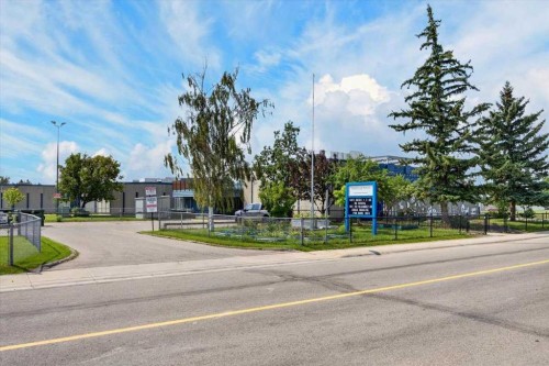 126 Marbrooke Circle Ne, Calgary, AB 