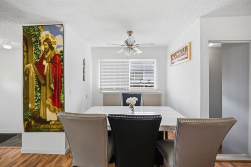 6907 4 Avenue Ne, Calgary, AB 