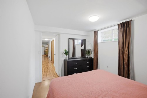 6907 4 Avenue Ne, Calgary, AB 