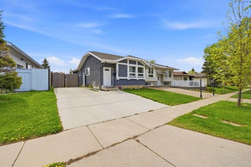 6907 4 Avenue Ne, Calgary, AB 