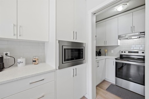 96 Homestead Grove Ne, Calgary, AB - Indoor Photo Showing Kitchen