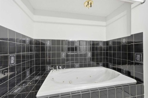 11 Martinwood Road Ne, Calgary, AB 