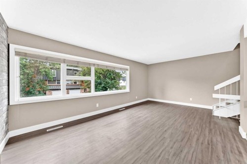 84 Brae Glen Lane Sw, Calgary, AB - Indoor Photo Showing Other Room