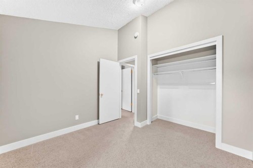 84 Brae Glen Lane Sw, Calgary, AB - Indoor Photo Showing Other Room