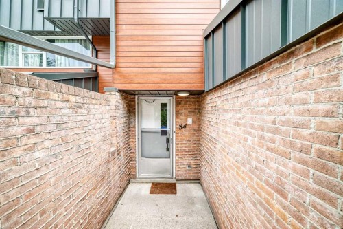 84 Brae Glen Lane Sw, Calgary, AB -  Photo Showing Other Room