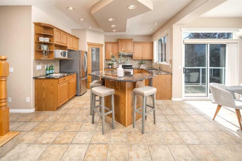 66 Royal Oak Grove Nw, Calgary, AB - Indoor