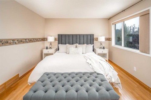66 Royal Oak Grove Nw, Calgary, AB - Indoor Photo Showing Bedroom