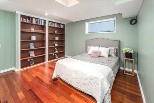 66 Royal Oak Grove Nw, Calgary, AB - Indoor Photo Showing Bedroom