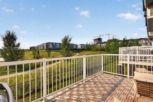 26 Nolan Hill Heights Nw, Calgary, AB 