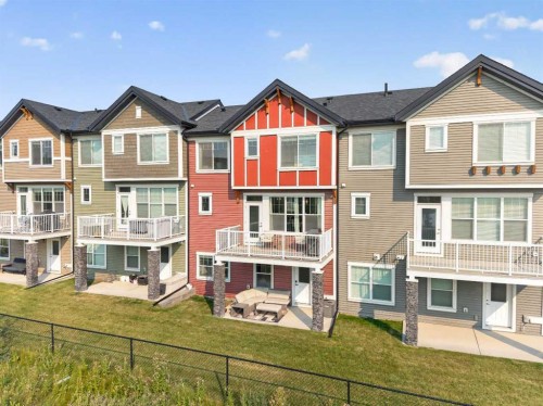 26 Nolan Hill Heights Nw, Calgary, AB 