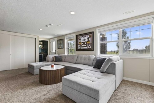 26 Nolan Hill Heights Nw, Calgary, AB 