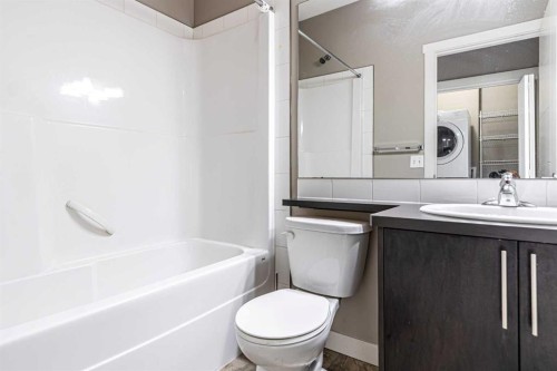 634 Redstone View Ne, Calgary, AB - Indoor Photo Showing Bathroom