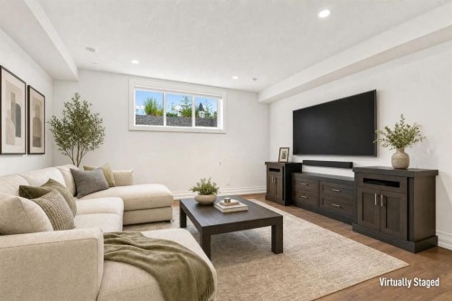 117 Spring Water Close, Heritage Pointe, AB - Indoor Photo Showing Living Room