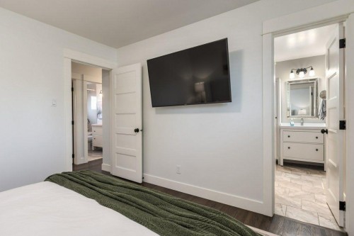 9504 3 Street Se, Calgary, AB 