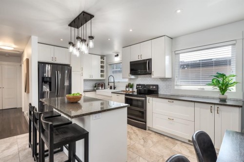 9504 3 Street Se, Calgary, AB 