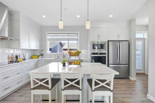 39 Lucas Boulevard Nw, Calgary, AB 