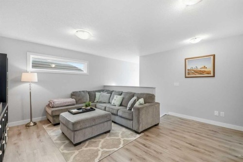 39 Lucas Boulevard Nw, Calgary, AB 