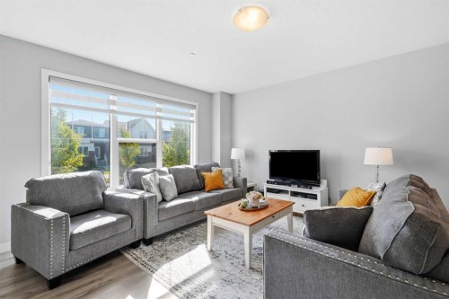 39 Lucas Boulevard Nw, Calgary, AB 