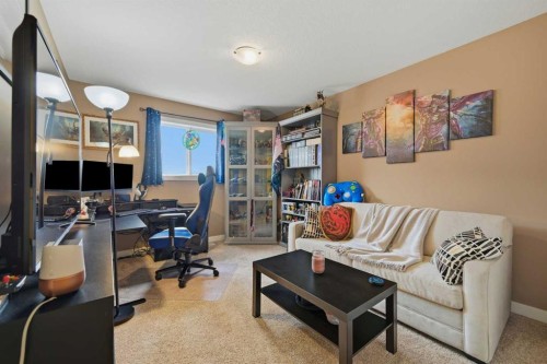 224 Kingston Way Se, Airdrie, AB - Indoor