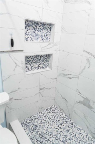 224 Kingston Way Se, Airdrie, AB - Indoor Photo Showing Other Room