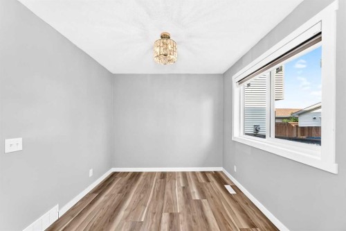 77 Martinbrook Road Ne, Calgary, AB 