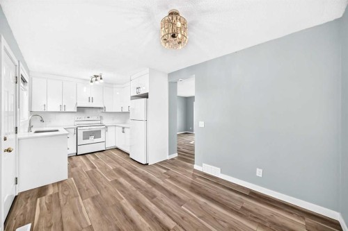 77 Martinbrook Road Ne, Calgary, AB 