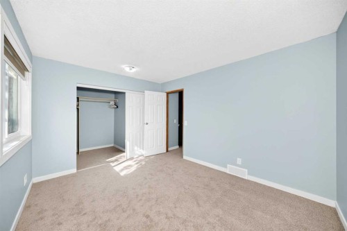 77 Martinbrook Road Ne, Calgary, AB 